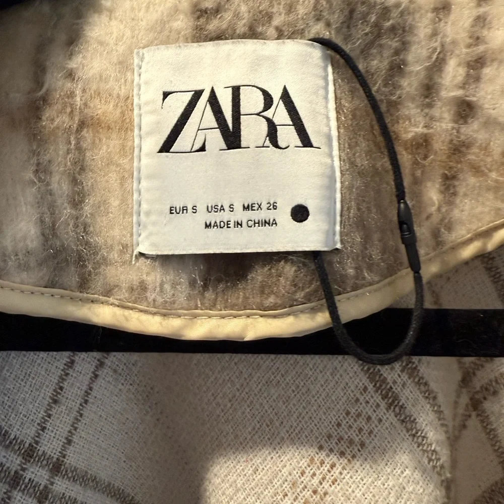 Zara - Plaid Button-Up Jacket - Picture 3 of 3